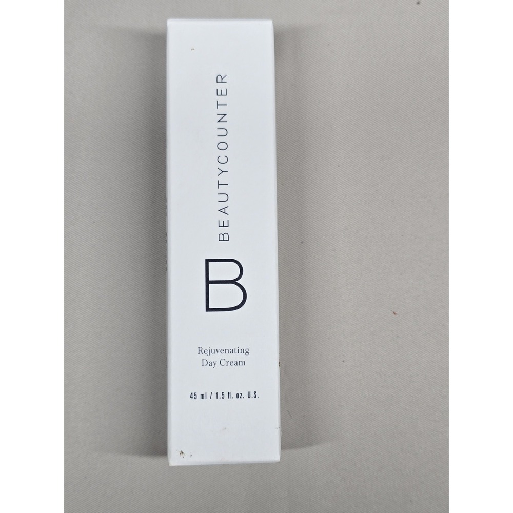 Beautycounter Rejuvenating Day Cream 45 ml/ 1.5 fl. oz NEW